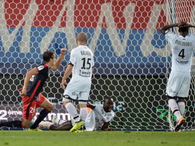 L'attaquant croate Ivan Santini (N.26) a ouvert le score pour les Caennais face à Dijon au stade Michel d'Ornano,  le 9 septembre 2017 - JEAN-FRANCOIS MONIER [AFP]