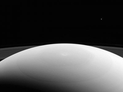 Image diffusée par la Nasa le 5 juin 2017 du dessus de l'hémisphère nord de Saturne - Handout [NASA/AFP/Archives]