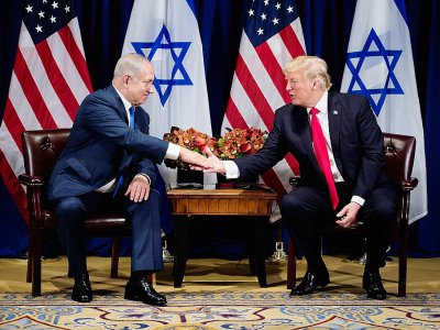 Rencontre entre le Premier ministre israélien Benjamin Netanyahu et le président américain Donald Trump au Palace Hôtel de New York, lors de l'Assemblée générale de l'ONU, le 18 septembre 2017 - Brendan Smialowski [AFP]