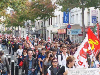 Beaucoup de monde sur l'avenue Coty du Havre - Gilles Anthoine