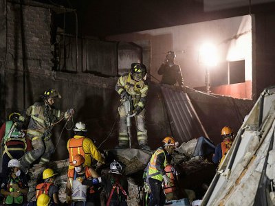 Les secours en action sur le site d'un effondrement d'immeuble à Mexico City lors du tremblement de terre du 24 septembre 2017. - Guillermo Arias [AFP/Archives]