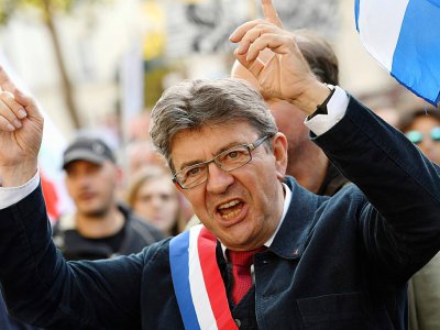 Jean-Luc Mélenchon durant une manifestation de la France insoumise à Paris le 23 septembre 2017 - CHRISTOPHE ARCHAMBAULT [AFP/Archives]