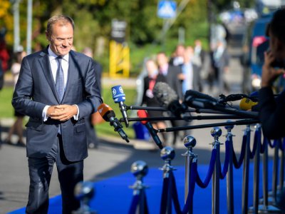 Le président du Conseil européen, Donald Tusk, à son arrivée au sommet de Tallin, le 29 septembre 2017 - JANEK SKARZYNSKI [AFP]