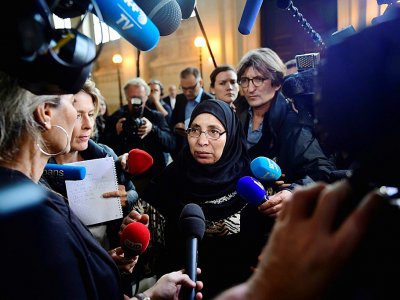 Zoulikha Aziri, mère de Mohamed Merah, à Paris, le 2 octobre 2017 - Martin BUREAU [AFP]