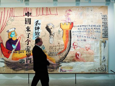 Une oeuvre de l'exposition "Art and China after 1989: Theater of the World" au Guggenheim de New York, le 5 octobre 2017 - Jewel SAMAD [AFP]