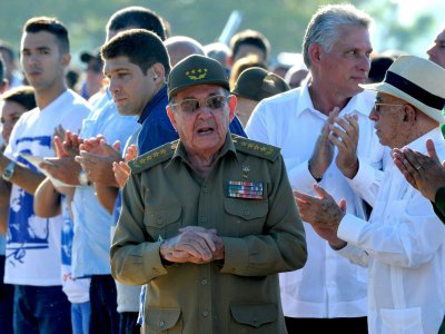 Le président cubain Raul Castro lors de 50 ans de la mort du guérillero argentin Ernesto "Che" Guevara, le 8 octobre 2017 à Cuba - YAMIL LAGE [AFP]