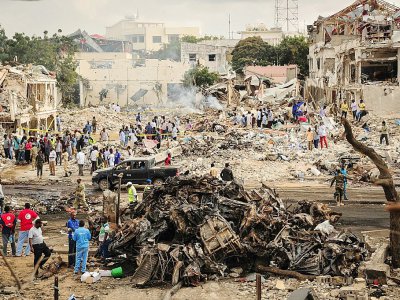Dans le centre de Mogadiscio le 15 octobre 2017, au lendemain d'un attentat au camion piégé - Mohamed ABDIWAHAB [AFP]
