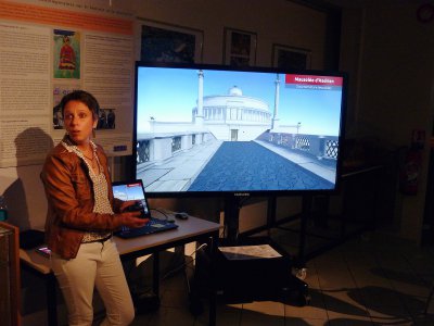 Sophie Madelaine présente l'application "Roma in tabula", qui permet de parcourir des monuments de la Rome antique en visite virtuelle. - Bouctot Robin