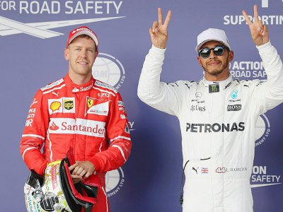 Le Britannique Lewis Hamilton (d) et l'Allemand Sebastian Vettel, le 21 octobre 2017 à Austin - Mark Thompson [Getty/AFP]