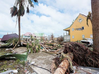 Une photographie prise le 7 septembre 2017, montrant les dégâts causés par Irma sur l'île de Saint-Martin - Lionel CHAMOISEAU [AFP/Archives]