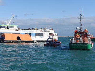 150 passagers ont été évacués sur un canot de sauvetage. - Arnaud Le Gall
