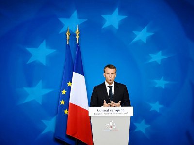 Emmanuel Macron tient une conférence de presse lors d'un sommet européen à Bruxelles, le 20 octobre 2017 - JOHN THYS [AFP/Archives]
