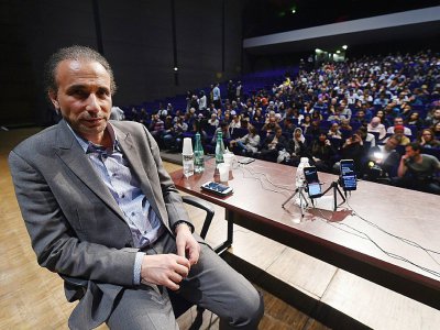 Tariq Ramadan le 26 mars 2016 lors d'une conférence à Bordeaux - MEHDI FEDOUACH [AFP/Archives]