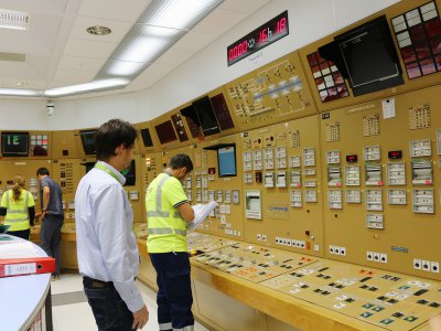 Les équipiers de la Farn, tous travailleurs du nucléaires, peuvent prendre le relais de leurs collègues en salle de commande. - Célia Caradec