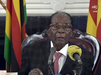 Capture d'image de la télévision zimbabwéenne diffusant l'allocution du président Robert Mugabe, le 19 novembre 2017 à Harare - [ZBC/AFP]