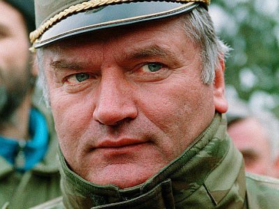 Ratko Mladic à Sarajevo, le 15 février 1994 - PASCAL GUYOT [AFP/Archives]