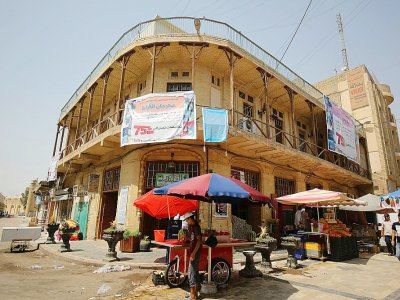 La rue al-Moutannabi, où se situe le café Shabandar, rendez-vous des intellectuels et des politiques, le 18 août 2017 à Bagdad - AHMAD AL-RUBAYE [AFP]