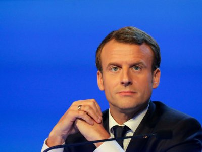 Emmanuel Macron assiste au 100e congrès des maires de France, à Paris, le 23 novembre 2017 - ludovic MARIN [AFP]