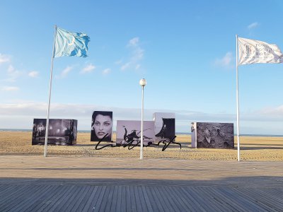 Le photographe Peter Lindberg, prends des photos sur les planches depuis les années 90, une exposition en plein air lui rend hommage en cette fin 2017 - Thibault Deslandes