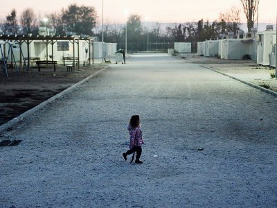 Une jeune yazidi dans un camp de réfugiés dans le nord de la Grèce le 24 novembre 2017 - SAKIS MITROLIDIS [AFP]