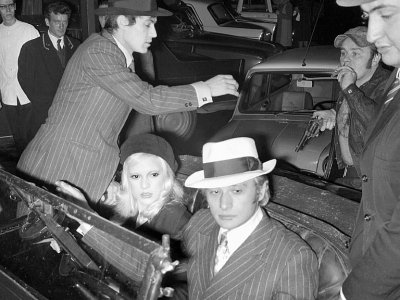 Johnny Hallyday et son épouse à l'époque Sylvie Vartan, à Paris, le 20 janvier 1968 - DERRICK CEYRAC [AFP/Archives]