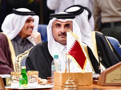 L'émir du Qatar cheikh Tamim ben Hamad al-Thani assiste au sommet du Conseil de coopération du Golfe (GCC) à Koweït le 5 décembre 2017 - GIUSEPPE CACACE [AFP]