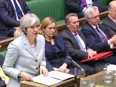 La Première ministre britannique Theresa May devant les membres du Parlement, le 18 décembre 2017 à Londres - [PRU/AFP]