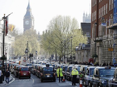 Manifestation de taxis à Londres contre les services de chauffeurs Uber, le 6 avril 2017 - Adrian DENNIS [AFP/Archives]