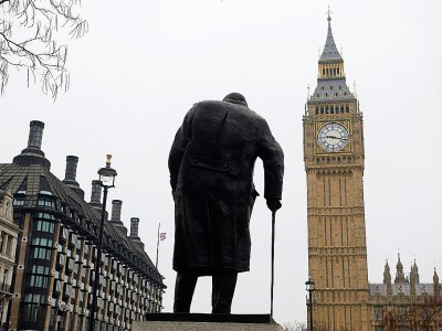 La statue de Winston Churchill à Londres, le 24 mars 2017 - NIKLAS HALLE'N [AFP]
