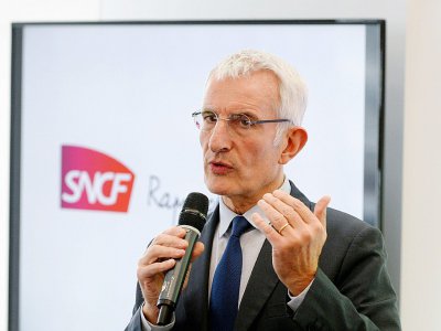 Le patron de la SNCF Guillaume Pepy, le 27 février 2017 dans les locaux de la direction de la SNCF à Saint-Denis - ERIC PIERMONT [AFP/Archives]
