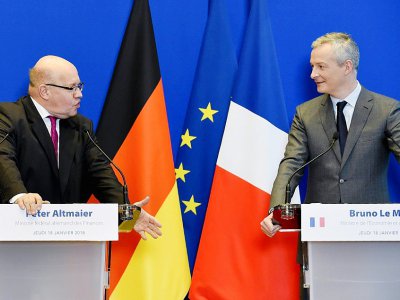 Le ministre français des Finances Bruno Le Maire et son homologue allemand Peter Altmaier à Paris, le 18 janvier 2018 - ERIC PIERMONT [AFP/Archives]