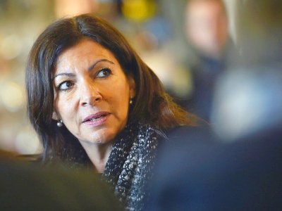 La maire de Paris Anne Hidalgo à La Roche-sur-Yon, dans l'ouest de la France, le 19 décembre 2017 - LOIC VENANCE [AFP/Archives]