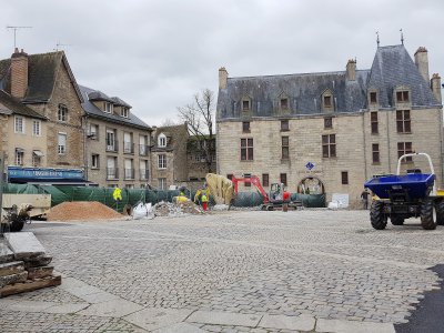 Les travaux de repavage du centre-ville vienent de débuter à Alençon. - Eric Mas