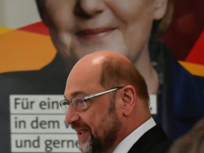 Le leader du SPD Martin Schulz arrive au siège de la CDU pour négocier la formation d'un gouvernement, le 26 janvier 2018 à Berlin - John MACDOUGALL [AFP]