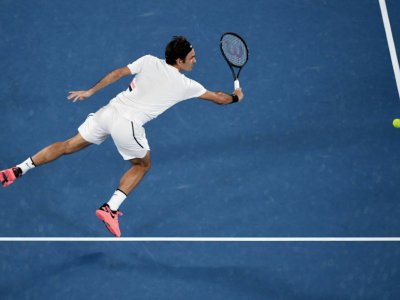 Roger Federer opposé à Marin Cilic en finale de l'Open d'Australie, le 28 janvier 2018 à Melbourne - WILLIAM WEST [AFP]