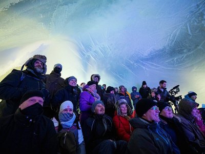 Emmitouflés, les spectateurs assistent à un concert dans le cadre de l'Ice Music Festival près du village de Finse, le 2 février 2018 - Jonathan NACKSTRAND [AFP]