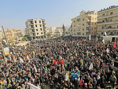 Des Kurdes syriens manifestent dans la ville d'Afrine contre l'offensive militaire turque, le 6 février 2018 - Delil souleiman [AFP]