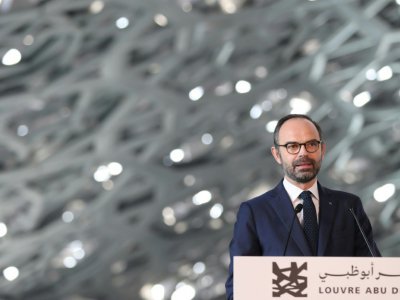 Le Premier ministre français Edouard Philippe prononçant un discours au musée du Louvre Abu Dhabi, le 10 février 2018, dans la capitale des Emirats arabes unis - KARIM SAHIB [AFP]