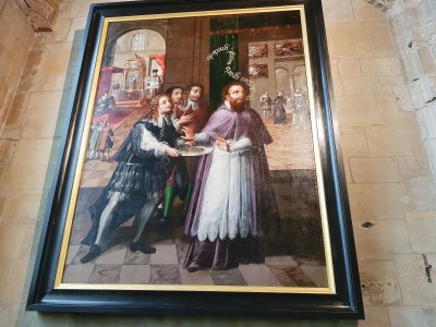 Le tableau restauré de Saint François de Sales installé en la cathédrale du Havre. - Gilles Anthoine