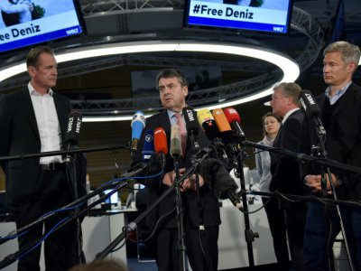 Le ministre allemand des Affaires étrangères, Sigmar Gabriel, donne une conférence de presse à Berlin après la libération du journaliste germano-turc Deniz Yücel. Le 16 février 2018. - Stefanie Loos [AFP]