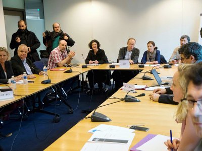 Des représentants syndicaux réunis au Medef à Paris pour des négociations sur l'assurance chômage, le 11 janvier 2018 - ALAIN JOCARD [AFP]