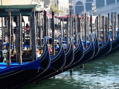 Des gondoles sur le Grand Canal à Venise, le 8 avril 2017 - MIGUEL MEDINA [AFP/Archives]
