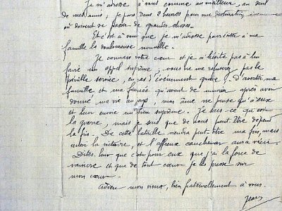 Une reproduction de la lettre adressée à Jean Audiffen par Jean Soulagnes, tué le 27 mai 1915 dans la Somme, à Marseille le 23 février 2018 - BORIS HORVAT [AFP/Archives]