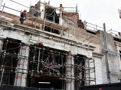 Travaux de reconstruction à l'Aquila dans le centre de l'Italie, dévastée en 2009 par un tremblement de terre, le 8 février 2018 - TIZIANA FABI [AFP]