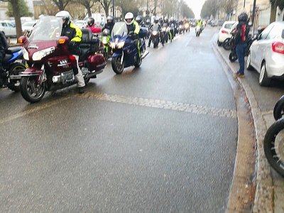 Un cortège de 550 motos a participé au défilé - FFMC61