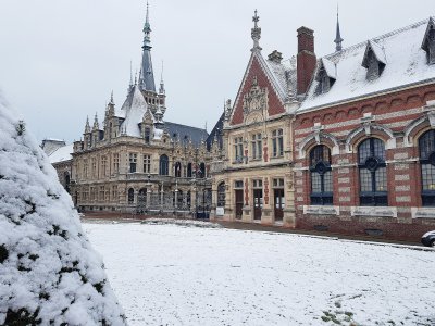 Le Palais de la Bénédictine sous la neige. - Gilles Anthoine
