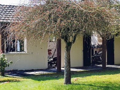 L'intérieur de l'habitation a été totalement détruit par les flammes. - Jean-Baptiste Bancaud