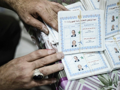 Dépouillement des bulletins de vote de l'élection présidentielle en Egypte, le 28 mars 2018 au Caire - Mohamed el-Shahed [AFP]