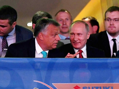 Le Premier ministre hongrois Viktor Orban et le président russe Vladimir Poutine à Budapest, le 28 août 2017 - ATTILA KISBENEDEK [AFP/Archives]
