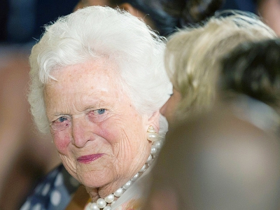 L'ancienne Première dame des Etats-Unis Barbara Bush, le 15 juillet 2013 à la Maison Blanche - Jim WATSON [AFP/Archives]